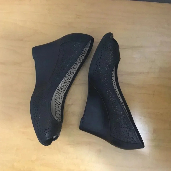 Rockport, open toe pump, leather shoe, Womans size 8.5 US black - Picture 2 of 14